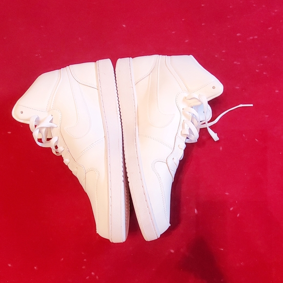 Mens Nike size 11 - Picture 4 of 5